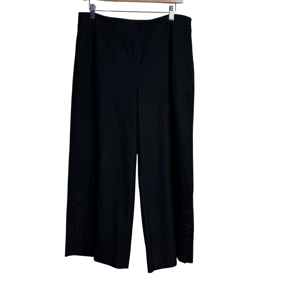 WHITE HOUSE BLACK MARKET Wide Leg Crop Pants Black‎ Button Detail Size 10